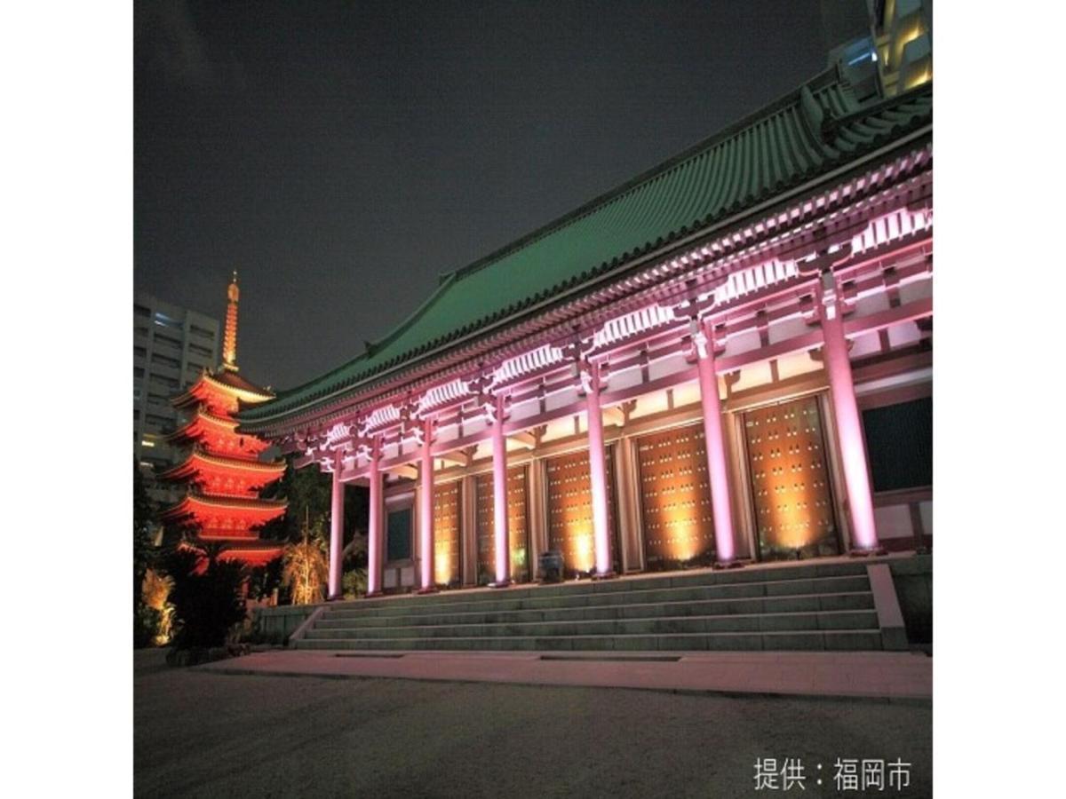 Court Hotel Fukuoka Tenjin - Vacation Stay 42334V מראה חיצוני תמונה